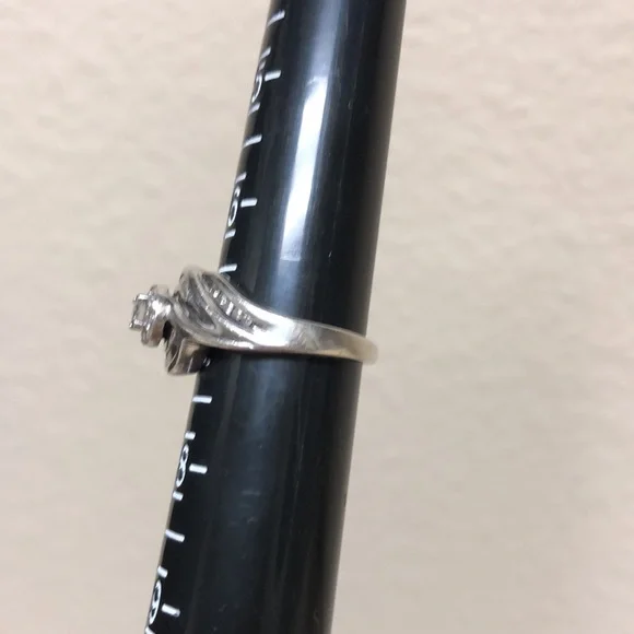 Diamond Ring - Picture 3 of 6